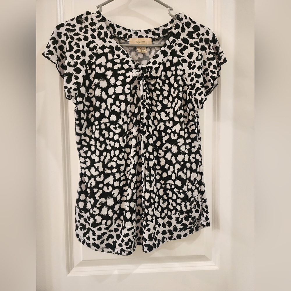 White/Black Leopard Print Top